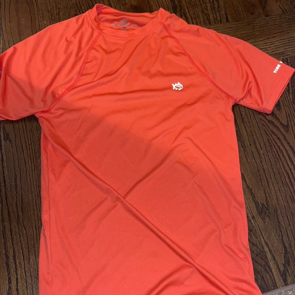 Southern tide T shirt